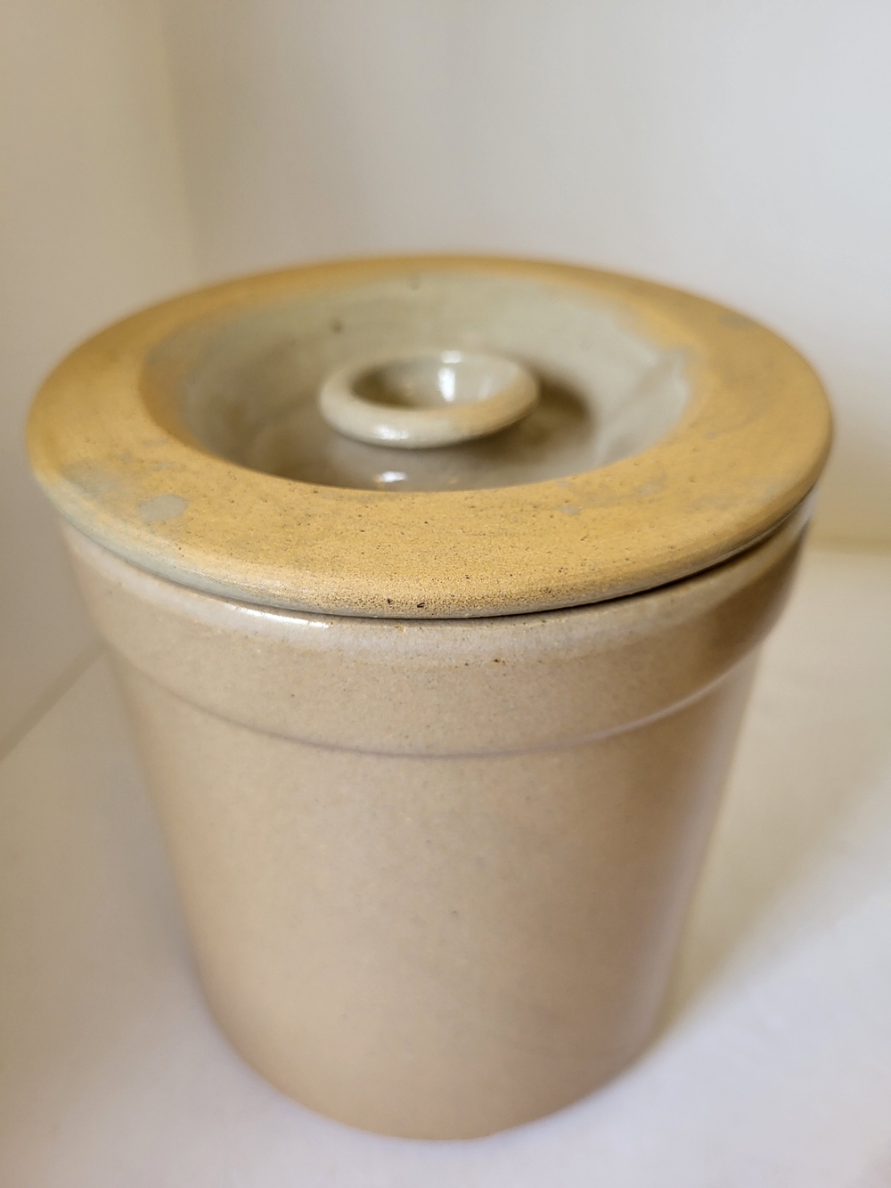 Vintage Stoneware Greasr Crock Jar with Lid